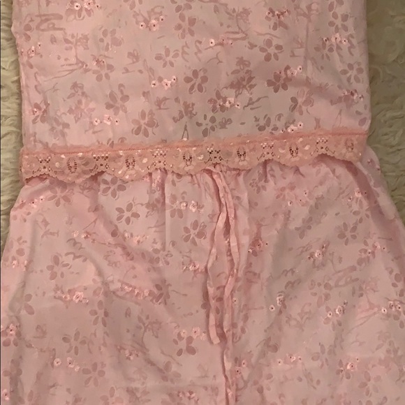 Carol Little pink eyelet pajamas. Small - Picture 6 of 8
